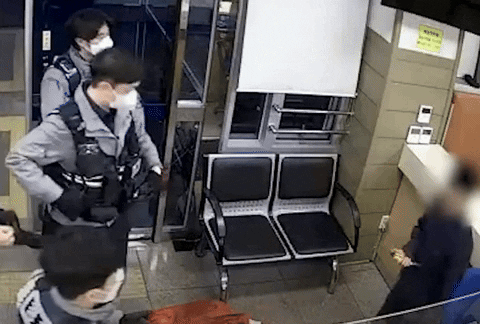 0d0e9c040cdb4b378f8218152e9c7143 giphyupload GIF