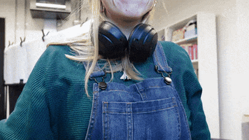 Its Me Hello GIF by HannahWitton