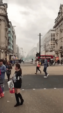 Explosion Closes Off London's Oxford Street