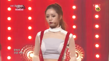 k-pop hyeri GIF