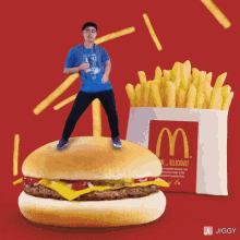 pamelammoreno giphyupload mcdonalds menu breakfast GIF