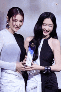 Faye GIF