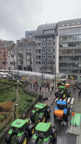 Police Use Water Cannon Against Protesting Farmers in Brussels
