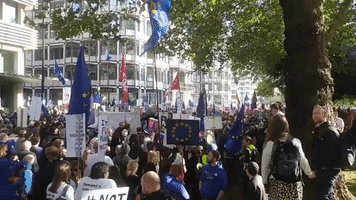 Thousands March for Referendum on Final Brexit Deal