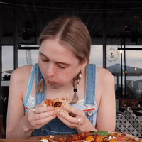 Girl Demolishes 18" Pizza in 4 Minutes