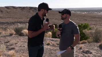 cmthot20countdown luke bryan hot 20 cmt hot 20 luke bryan game GIF