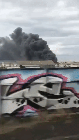 'Toxic' Smoke Blankets Western Melbourne Suburb