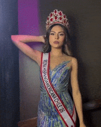 Cristina Avilés GIF