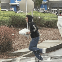 Isscole GIF