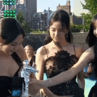 Queen Lisa GIF