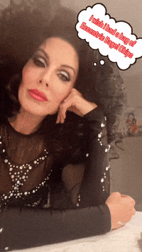 Queen Foodie GIF by The Eccentric Bagel
