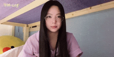 Helmets kpop heart idol 3 GIF