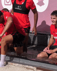 Splashing Patrik Schick GIF by Bayer 04 Leverkusen