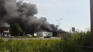 Fire at Gas Station Outside Schiphol Airport Forces Runway Closure
