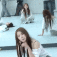 Nmixx GIF