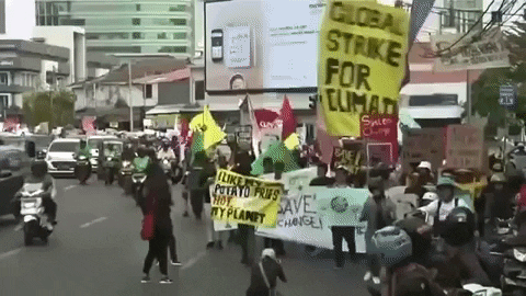 giphydvr protest climate change giphynewsinternational global climate strike GIF
