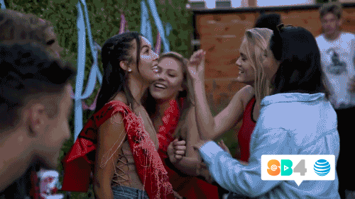 best friends party GIF by @SummerBreak