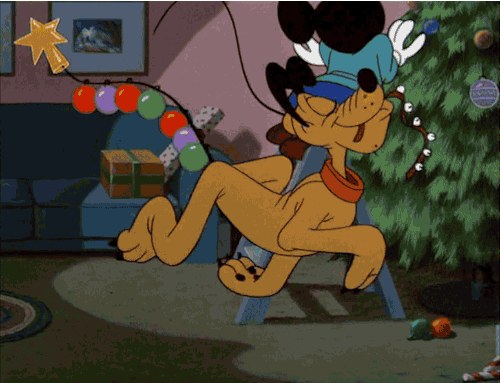 News MEI - Edição 26 - Gif de Mickey e Pluto, da Disney, decorando uma árvore de Natal.