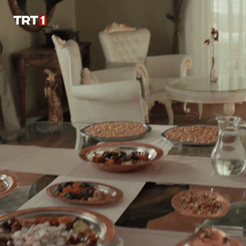 Dinner Ramadan GIF by TRT