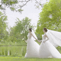 Wlw Kiss GIF