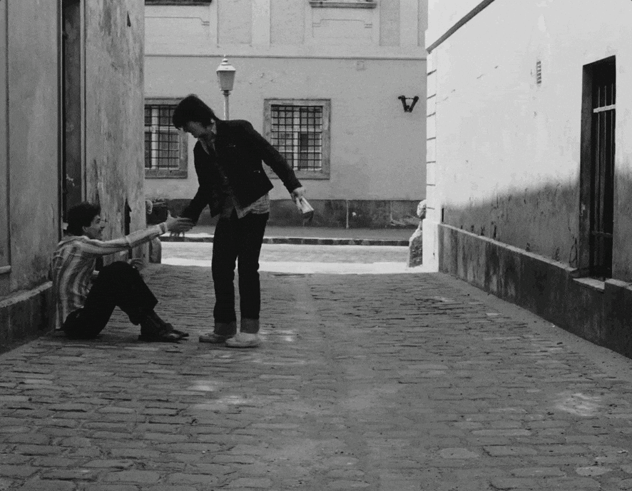 Film Hungarian GIF