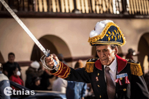 whuacasi giphygifmaker semana santa jauja majtada GIF