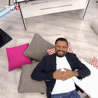 Happy Look GIF by TRT