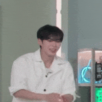 Gay Junseo GIF