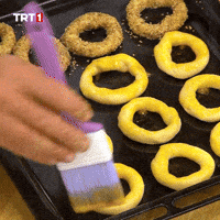 Pastry Sweep GIF by TRT