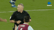 Referee Running GIF by MolaTV