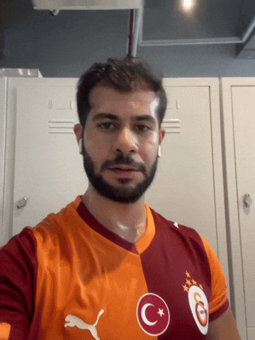 omeercekin galatasaray giphycreatortest spor cimbom GIF