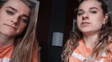 ZusjesDeWitte little small bit zusjes de witte GIF