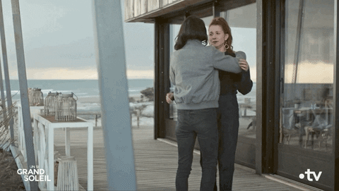 Support Love GIF by Un si grand soleil