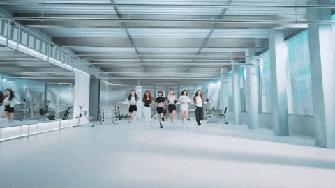 madisonmwrites giphyupload kpop dance fearless GIF