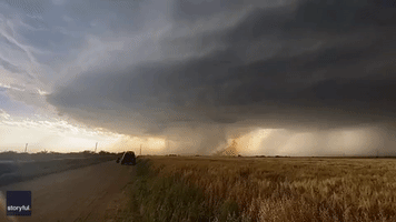 Timelapse Captures Supercell Swirling in North Texas