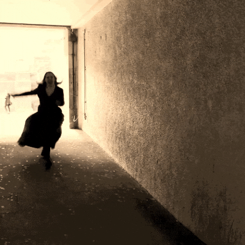 TheRealMaryKingsClose  GIF