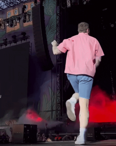giphy.gif?cid=5e21488624840463a2ce2e0dc4b41e8315b62ac72e4aa4c9&rid=giphy.gif&ct=g