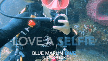 Selfie Divemaster GIF by BMKL