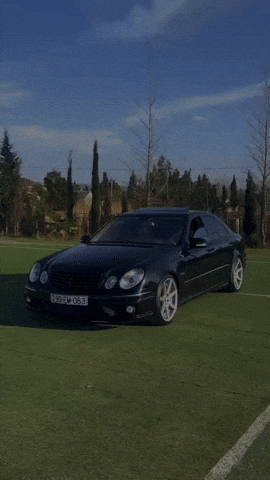 Mercedesbenz GIF