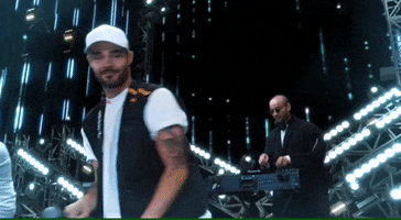 200.gif?cid=fc005b08eee898dedd1824d95d15befb39f580f17b77ef04&rid=200.gif&ct=g