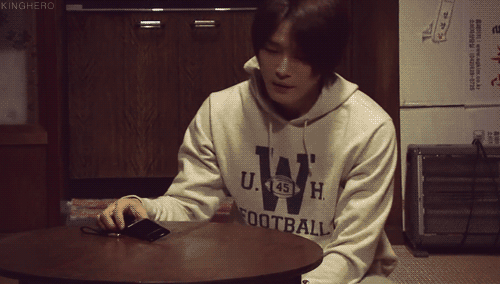 Imagini pentru kpop gif exhausted