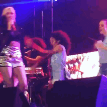 truth gwenstefani GIF