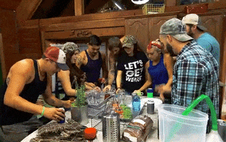 200.gif?cid=fc005b088a7a8898a9ca2603522d8bda6c8d68972dc524b1&rid=200.gif&ct=g