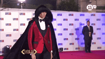 normanvaras red carpet alfombra roja los 33 di mondo GIF