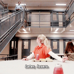 darbie scream queens besties bffs chanel oberlin GIF