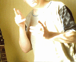 fin fin messing GIF