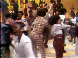 200.gif?cid=fc005b0862c46d157f571b3b8813fd4c9ac66a2a41c112e1&rid=200.gif&ct=g