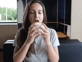 happy share GIF by McDonald's CZ/SK
