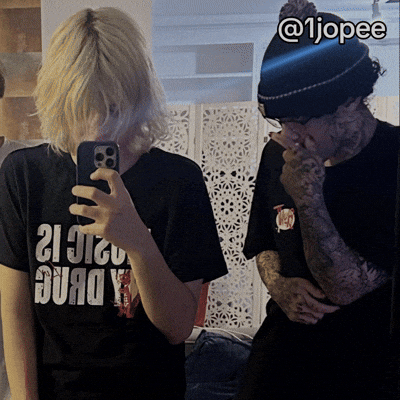 1Jopee GIF
