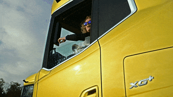 See Ya Goodbye GIF by DAF Trucks NV